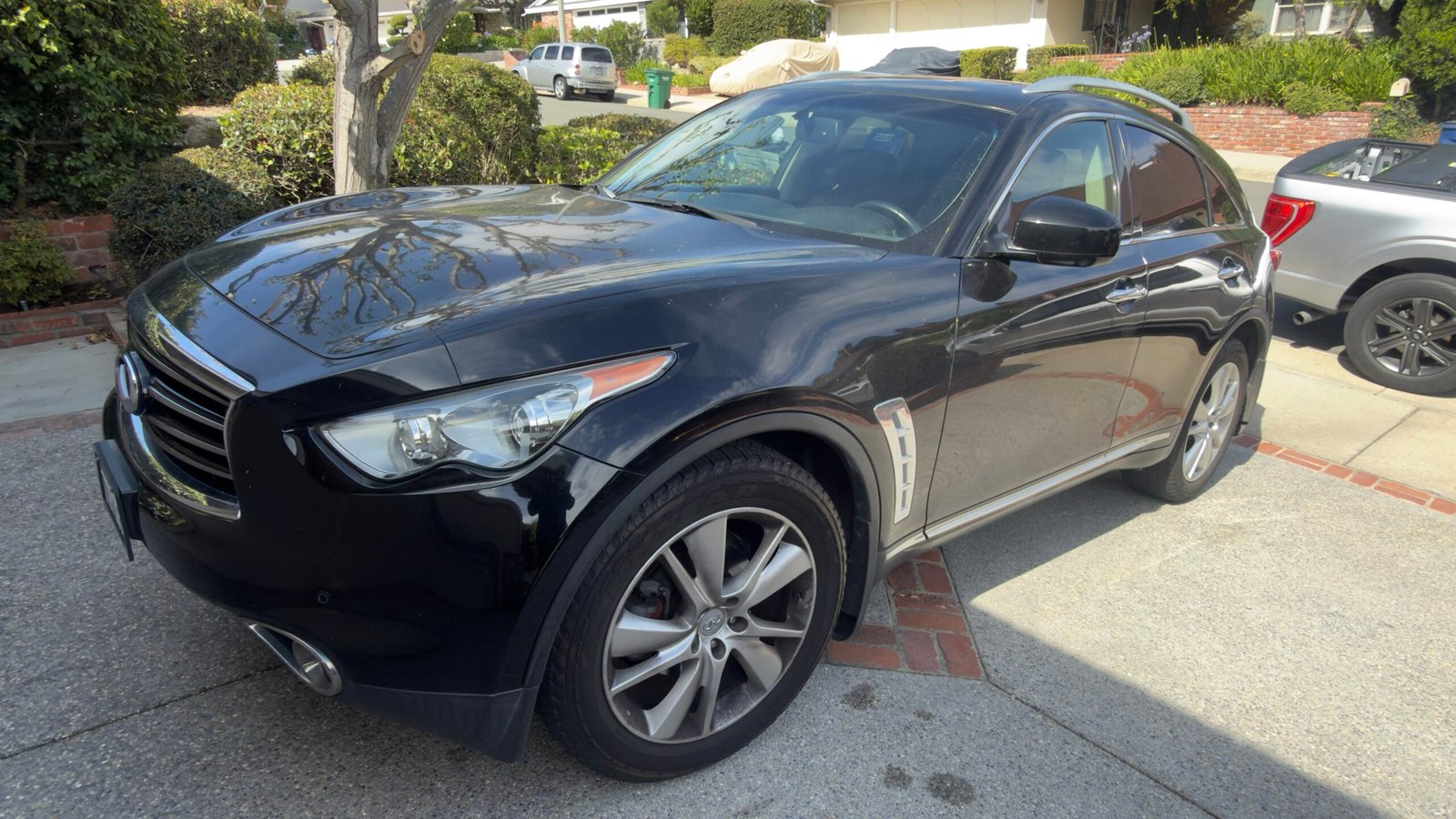 Vehicle before mobile detailing service