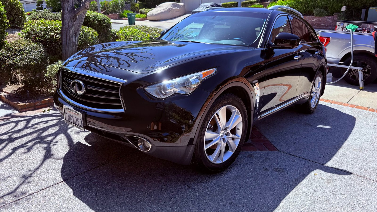 After mobile auto detailing in Manhattan Beach